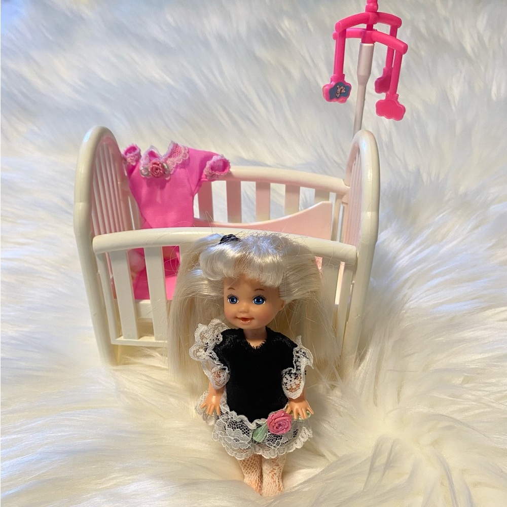 Barbie Kelly Doll New Baby Sister 1994 Collectible